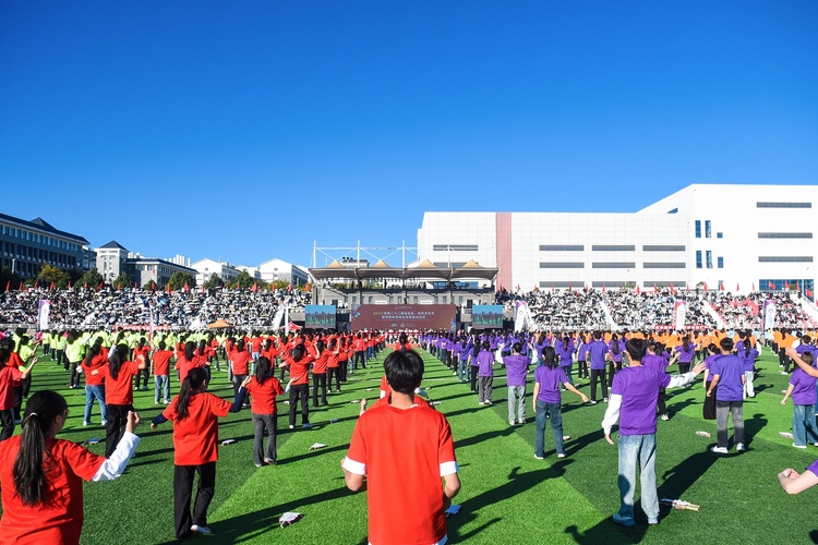奥运冠军郭伟阳现身助力,昆明城市学院体育综合改革重磅启动 奥运冠军郭伟阳现身助力,昆明城市学院体育综合改革重磅启动