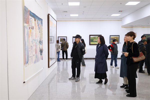 “幸福延边 五个延吉”延吉市美术家协会作品展开展