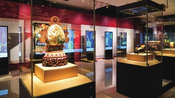 Beijing Arts and Crafts Museum Revitalizes Artisanal Tradition