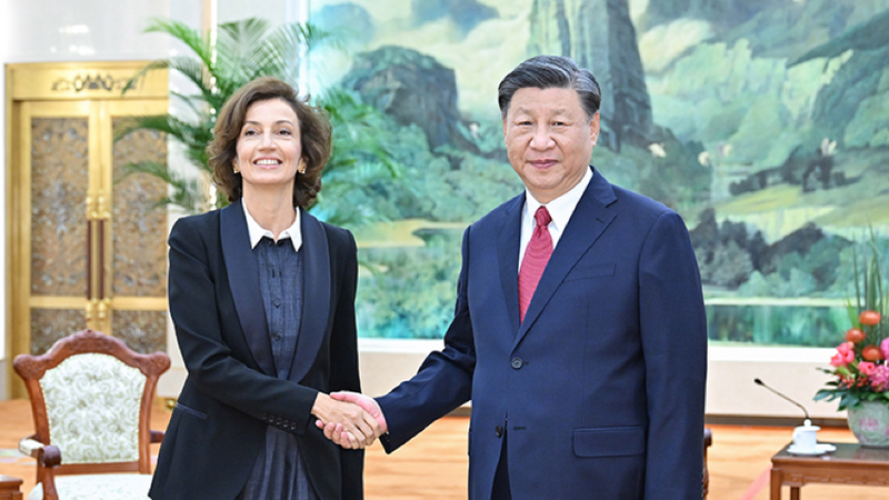 Xi Jinping rencontre la directrice générale de l'UNESCO