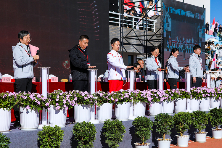 奥运冠军郭伟阳现身助力，昆明城市学院体育综合改革重磅启动