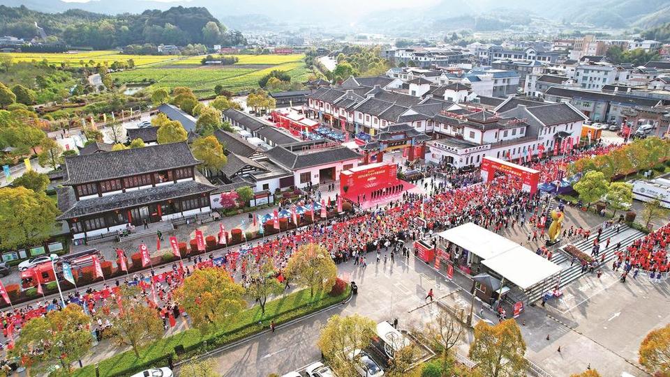 龙岩上杭：念好发展经 铺就共富路