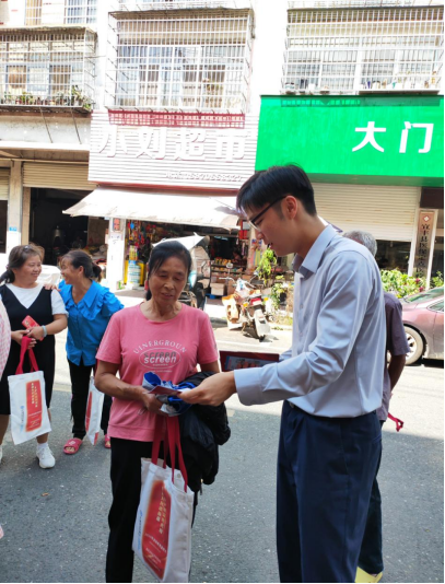 中国进出口银行江西省分行积极开展“担当新使命 消保县域行”活动