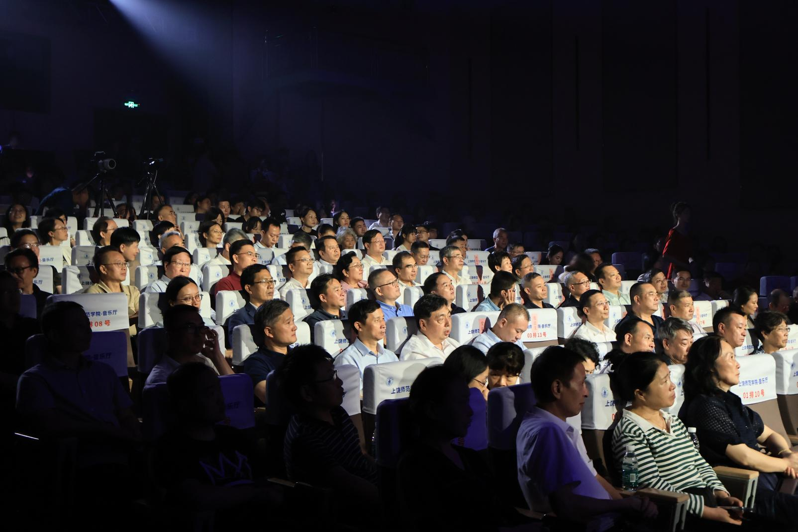 “‘可爱的中国’上饶红色组歌”成功首演​