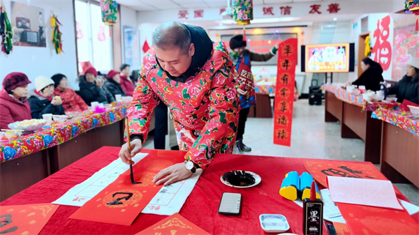 宠客炖大鱼 沈阳铁西区“花式”迎春诚意满满