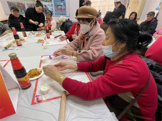 沈阳大东区：包花式水饺 享花样人生