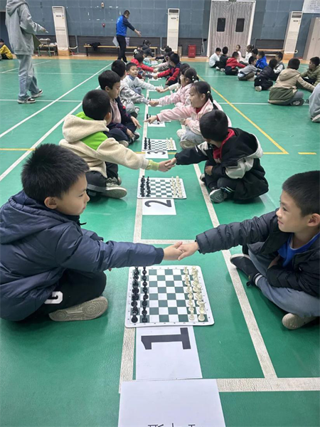 沈阳莲花街小学举行第二届“莲花杯”国际象棋班级对抗赛