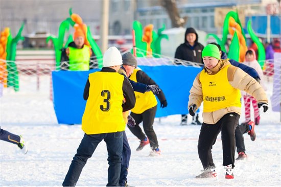 “幸福岛·稻梦杯”沈阳市第二届雪地足球村超联赛即将开赛 48支队伍球场竞技