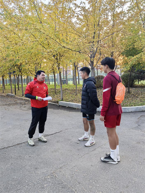 外国人家在沈阳 | 克罗地亚教练萨沙：深耕沈阳足球5年，见证巨大进步