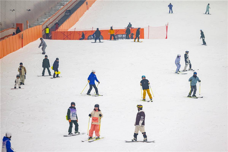 武汉大众冰雪季持续火热