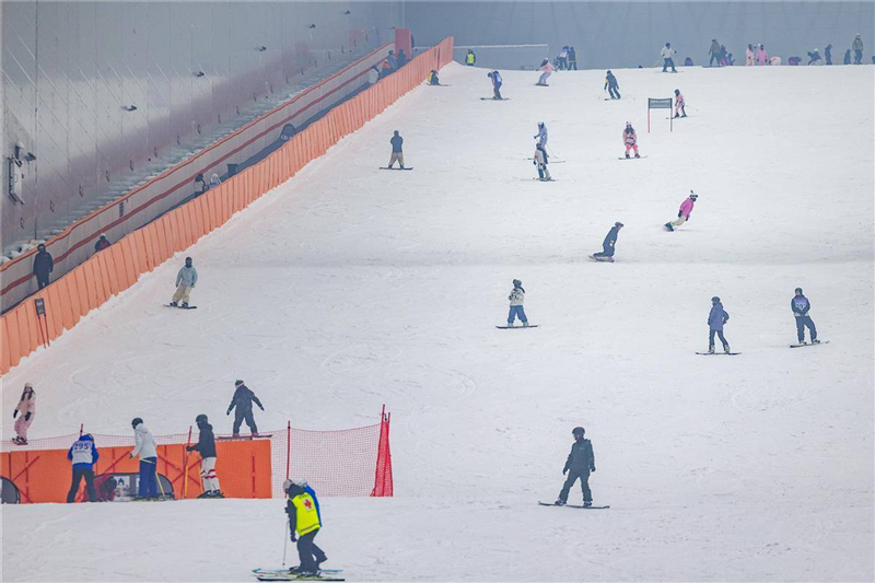 武汉大众冰雪季持续火热