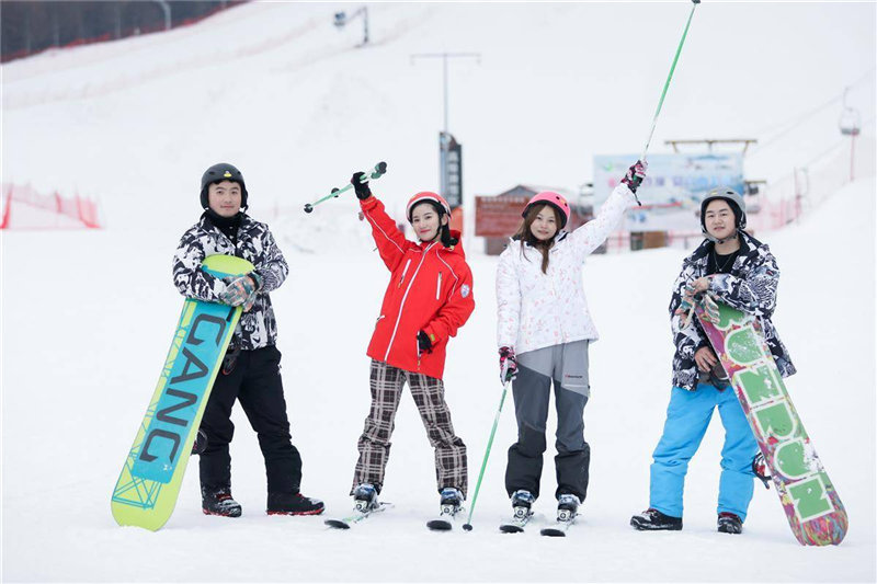 神农架第十九届冰雪季启幕