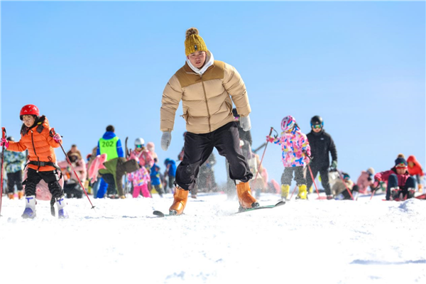 2024襄阳冬季旅游促消费系列活动暨横冲滑雪季启动