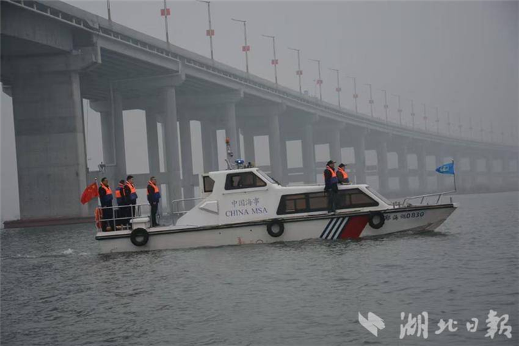 跑一场马拉松 爱上一座城 宜城汉江半程马拉松圆满收官