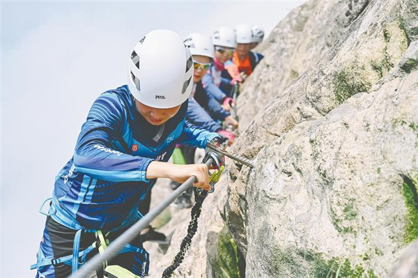 湖北龟峰山晋升国家5A级景区的背后 从“人间四月天”到“四季皆好玩”