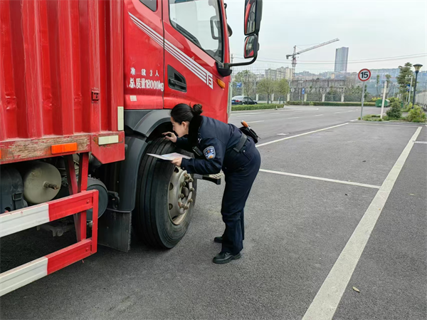 重庆江津民警王凤梅荣获全市公安机关技能比武一等奖