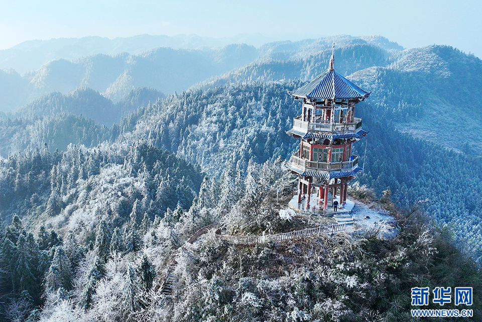 重庆酉阳：冬日山林雪韵浓