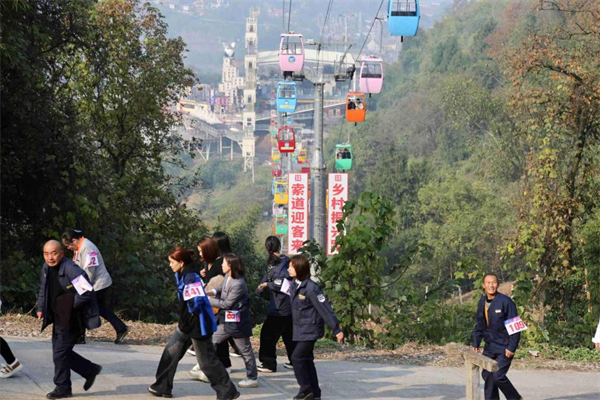 重庆涪陵：花式迎新活动闹乡村