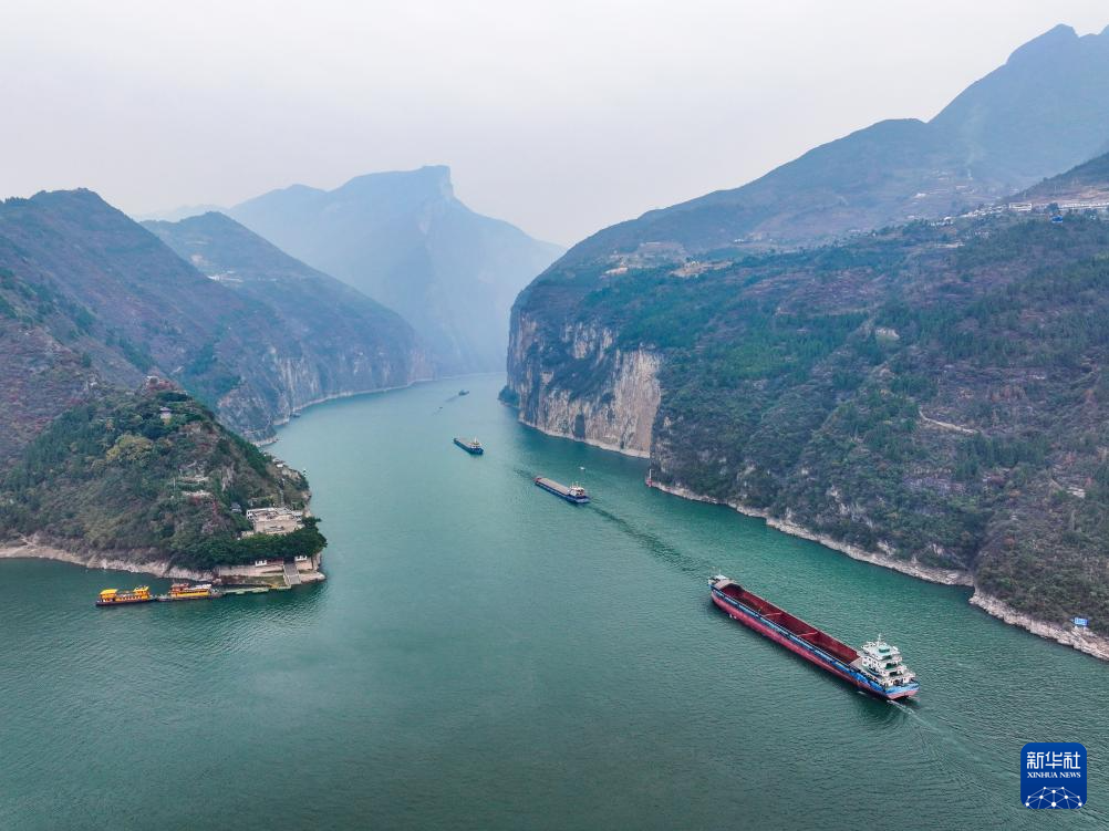 重庆：长江三峡第一峡风光旖旎