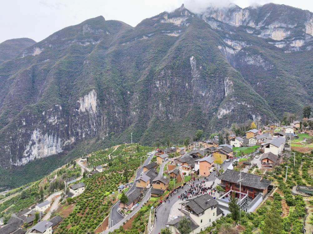 重庆：“天坑村”年味浓