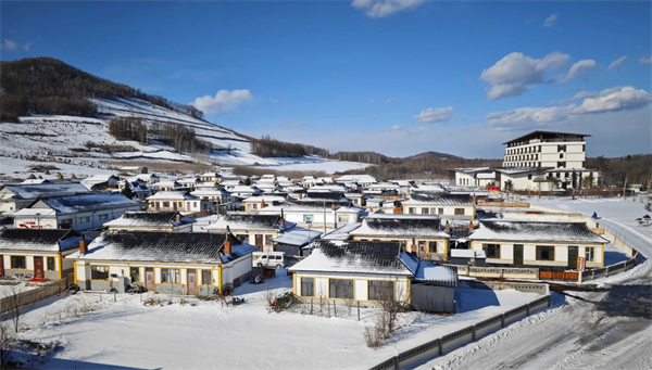 到延边“奶头山”畅玩冰雪“嗨”翻天