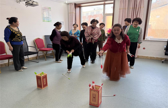 猜灯谜、做花灯、滚元宵 吉林安图各街道元宵节活动丰富多彩