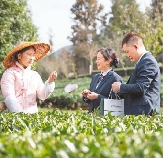 十七载风华正茂 硕果盈枝满庭芳——邮储银行贵州省分行写好金融“五篇大文章”助力高质量发展