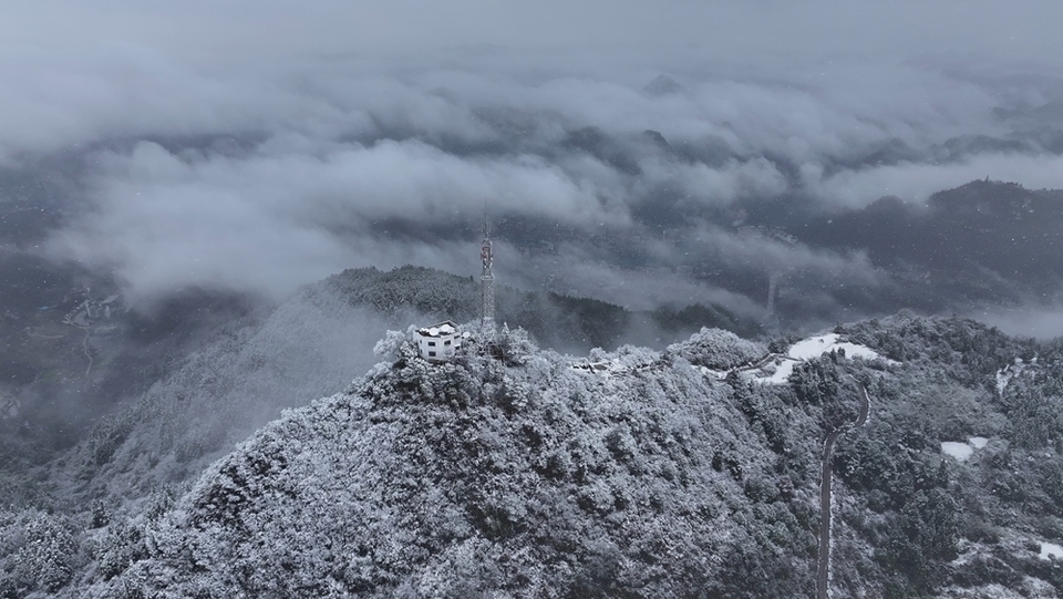 贵州镇远迎来2025年初雪