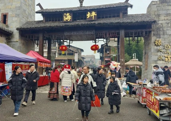 六盘水市水城区：野玉海春节假期旅游热度飙升 玉舍雪山滑雪场游客量创新高