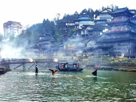 贵州遵义100余名文旅从业者齐聚乌江寨 共探服务提升之道_fororder_761e00a06577464caf20beb4a8f214e0