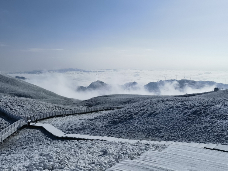 阿西里西韭菜坪雪景如画