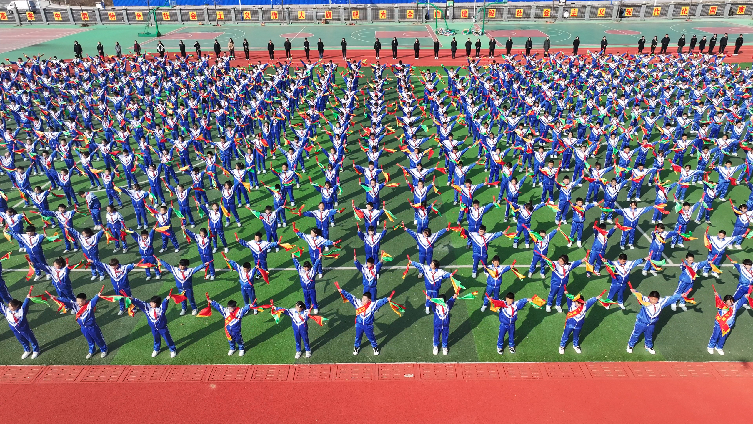 河北平泉市中小学体育大课间评比活动圆满收官