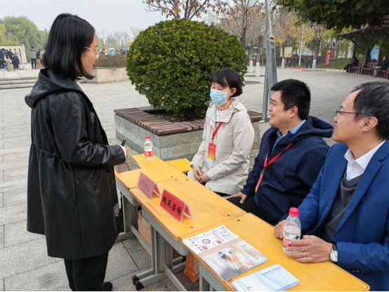 沧州经济开发区：金秋招聘“零距离” “双向选择”促就业