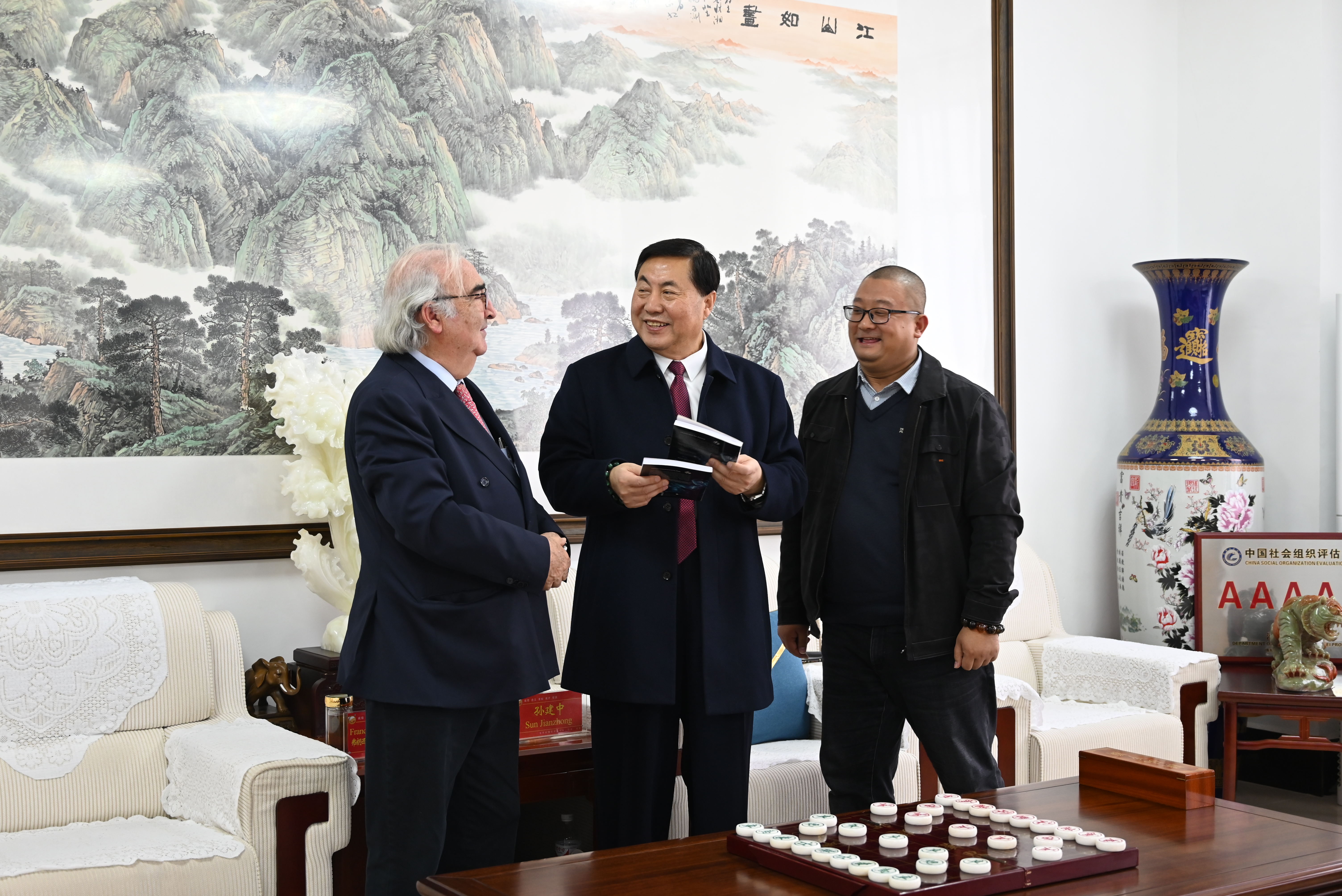 纠合国和平大学校长到访河北番邦语学院，共促海外栽植新协作_fororder_DSC_4007.JPG