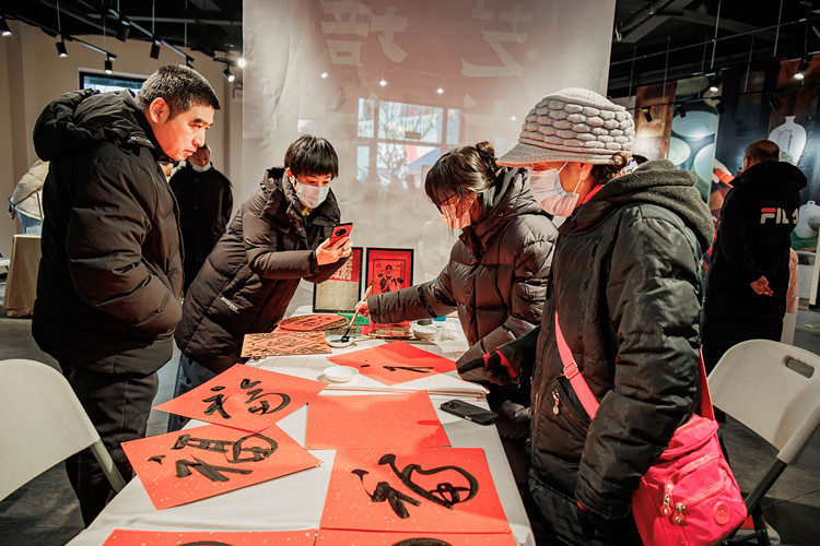 河北唐山：文旅盛宴庆元旦 多点开花人气旺