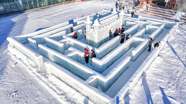 唐山皮影乐园冰雪欢乐季启幕