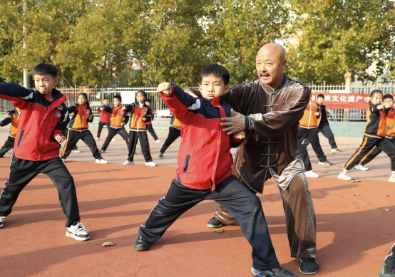 河北东光：传承非遗文化 点亮校园风采