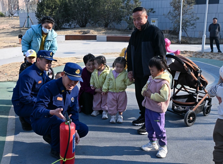 双争有我丨雄安新区广泛开展学雷锋文明实践活动_fororder_微信图片_20250306095233