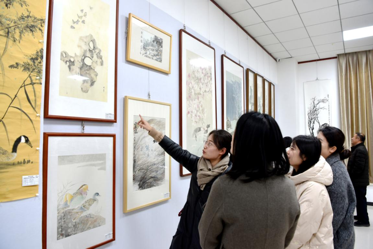 沧州南大港产业园区举办迎元旦书画艺术展