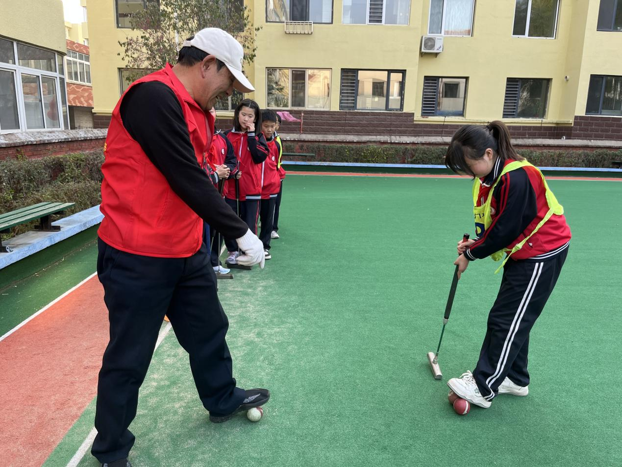 河北平泉：“夕阳托朝阳” 共建青少年成长幸福圈