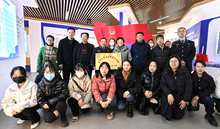 西安市新城区：韩森寨街道关工委创建“青少年学习英模教育基地”_fororder_图片8