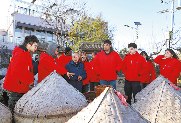 “机遇中国 共享‘渭’来” ——国际观察员解码幸福渭南国际传播活动掠影