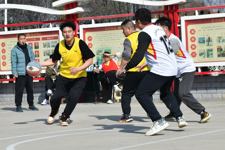 陕西潼关：花式闹元宵 新春年味长