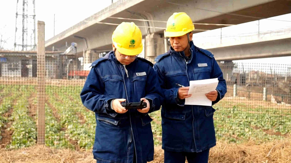 新春走基层｜陕西渭南：“满格电”护航春节用电无忧