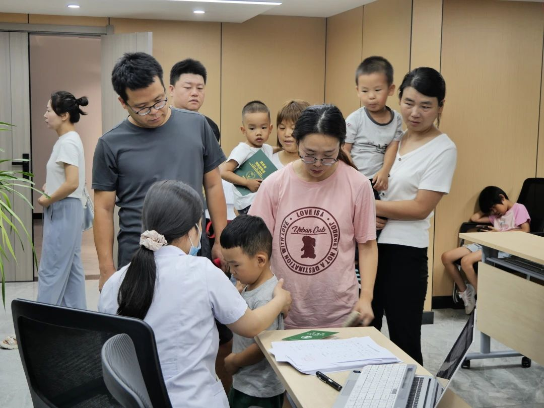 西安浐灞国际港新合社区：幼儿体检进小区 服务群众零距离