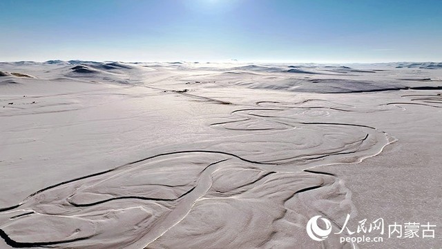 内蒙古呼伦贝尔：穿越大雪原 天天那达慕