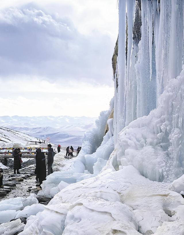 冰雪旅游，让“冷资源”变身“热经济”