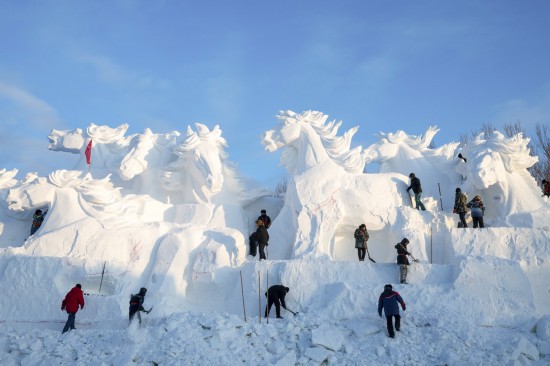 第37届太阳岛国际雪雕艺术博览会试开园