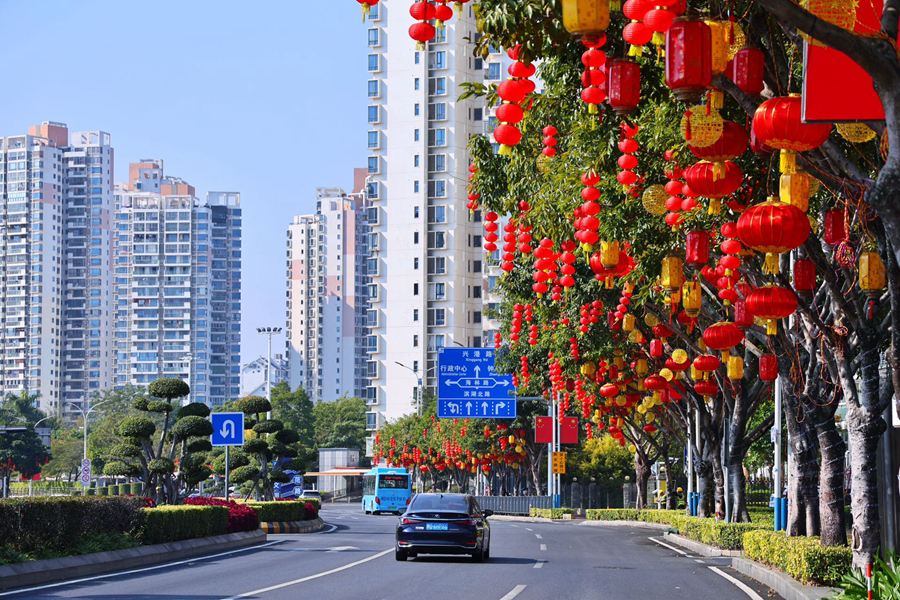 厦门：大红灯笼高高挂