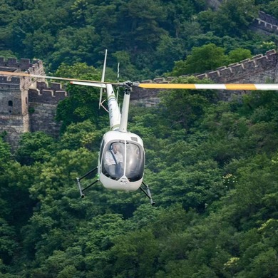 空中俯瞰长城全貌 慕田峪长城开通低空游览航线